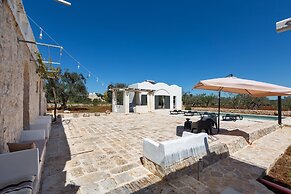 2822 Marì Trullo by Perle di Puglia