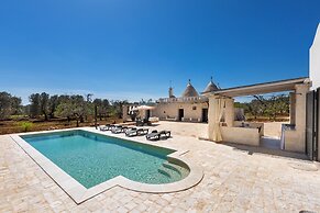 2822 Marì Trullo by Perle di Puglia