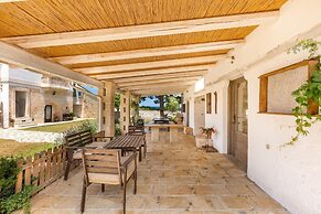 1822 Masseria Acciano by Perle di Puglia