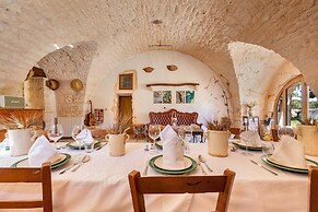 1822 Masseria Acciano by Perle di Puglia