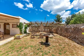 1822 Masseria Acciano by Perle di Puglia