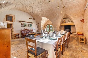 1822 Masseria Acciano by Perle di Puglia