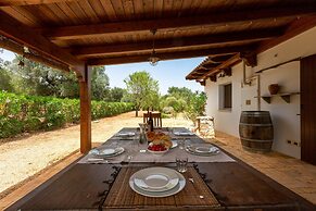 2481 Tenuta Sardella by Perle di Puglia