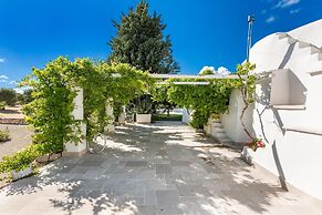 2500 Trulli La Formosa by Perle di Puglia