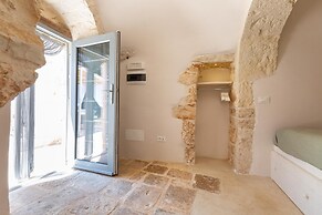 2495 Trullo I Tre Fichi by Perle di Puglia