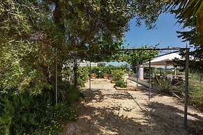 2788 Masseria La Cazzigna by Perle di Puglia