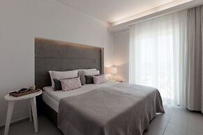 Akrogiali Beach Hotel Apartments