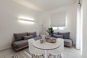 Akrogiali Beach Hotel Apartments