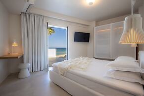 Akrogiali Beach Hotel Apartments