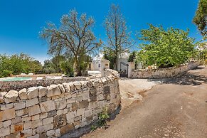 2526 Trullo Limone by Perle di Puglia