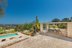 2526 Trullo Limone by Perle di Puglia