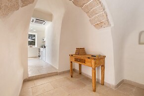 2499 Trulli La Meringa by Perle di Puglia