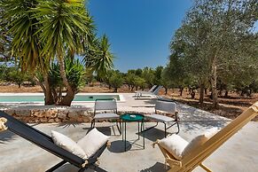 2499 Trulli La Meringa by Perle di Puglia