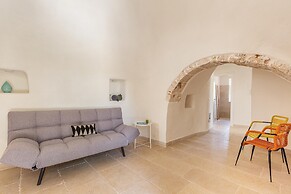 2499 Trulli La Meringa by Perle di Puglia