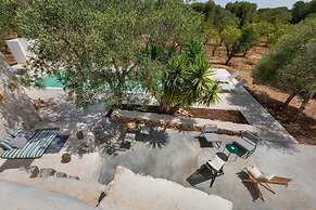 2499 Trulli La Meringa by Perle di Puglia