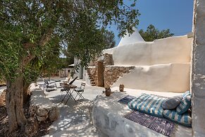 2499 Trulli La Meringa by Perle di Puglia