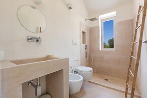 2499 Trulli La Meringa by Perle di Puglia