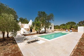 2499 Trulli La Meringa by Perle di Puglia