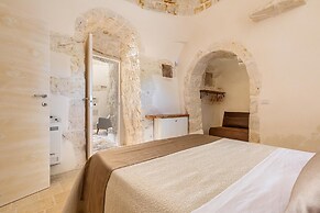 2456 Trullo Venti by Perle di Puglia