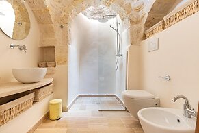 2456 Trullo Venti by Perle di Puglia