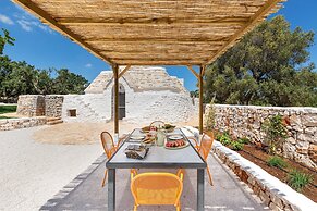 2456 Trullo Venti by Perle di Puglia