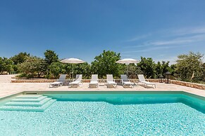 2410 Tenuta dei Fragni by Perle di Puglia