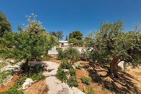 2410 Tenuta dei Fragni by Perle di Puglia