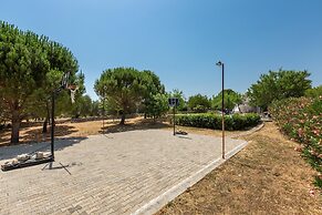 2496 Trullo Chiaro di Luna by Perle di Puglia