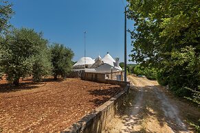 2496 Trullo Chiaro di Luna by Perle di Puglia