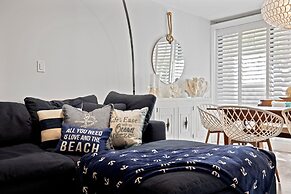 Executive Bay Club