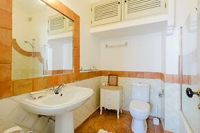 Casa Omlandia With Pool - Lagos Old Town