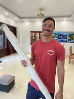 Hanoi Airport Suites Hostel & Travel