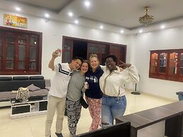 Hanoi Airport Suites Hostel & Travel