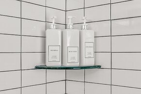 Spacious & CentralGetaway QueenBeds