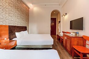 Super OYO Capital O 1173 Le Grand Hanoi Hotel - The Ruby