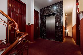 Super OYO Capital O 1173 Le Grand Hanoi Hotel - The Ruby