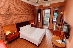 Super OYO Capital O 1173 Le Grand Hanoi Hotel - The Ruby