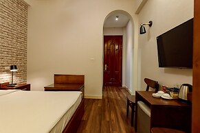 Super OYO Capital O 1173 Le Grand Hanoi Hotel - The Ruby