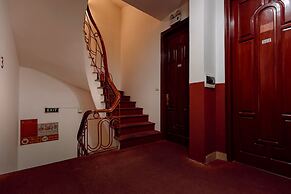 Super OYO Capital O 1173 Le Grand Hanoi Hotel - The Ruby