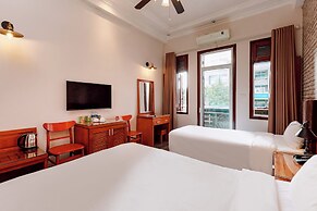 Super OYO Capital O 1173 Le Grand Hanoi Hotel - The Ruby