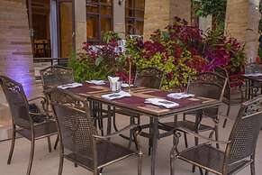 Hermosa Garden Hotel