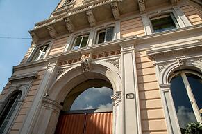 Daplace - Corso Monforte Suites