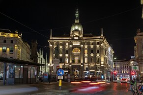 Daplace - Corso Monforte Suites