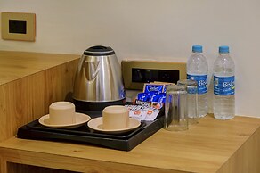 Metropolis Business Hotel