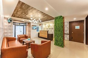 Metropolis Business Hotel