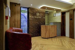 Metropolis Business Hotel