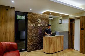 Metropolis Business Hotel