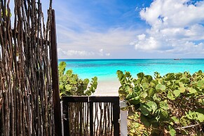 Conch Beach Cabins - Rumbus Beach