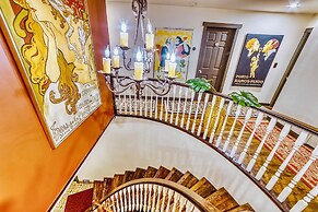 Neocolonial Nouveau Kensington Vacation Home