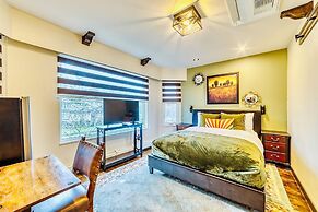 Neocolonial Nouveau Kensington Vacation Home